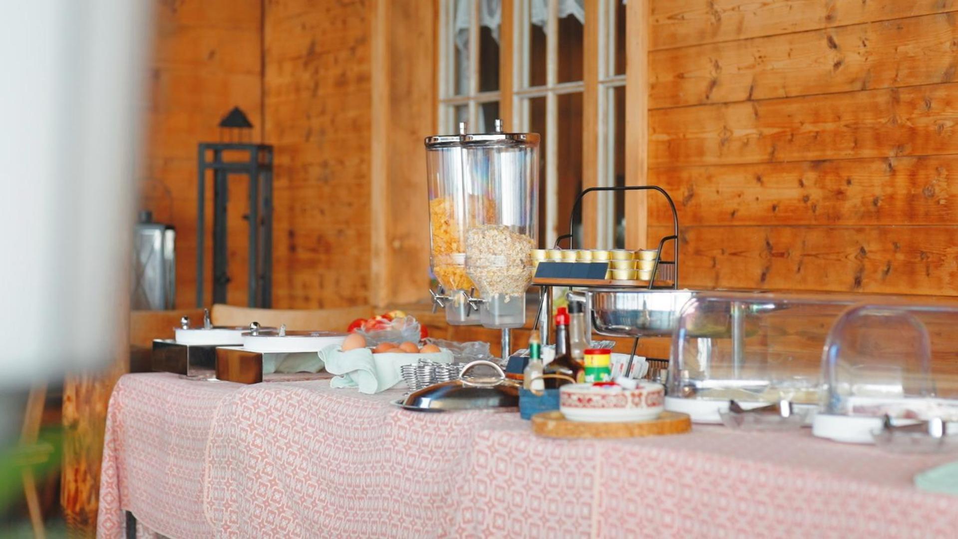 Hotel Wildbach Brienz 布里恩茨 外观 照片